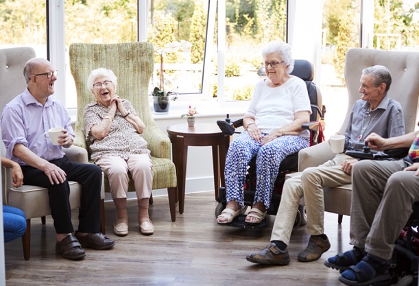 Alzheimer Huzurevi Seçerken Dikkat Edilmesi Gereken 5 Kritik Faktör